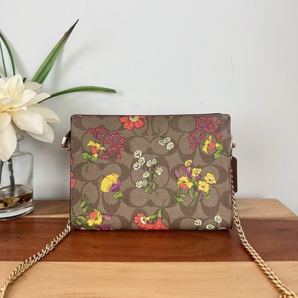 NWT COACH Slim Crossbody In Signature Canvas‎ With Floral Print - Picture 3 of 9
